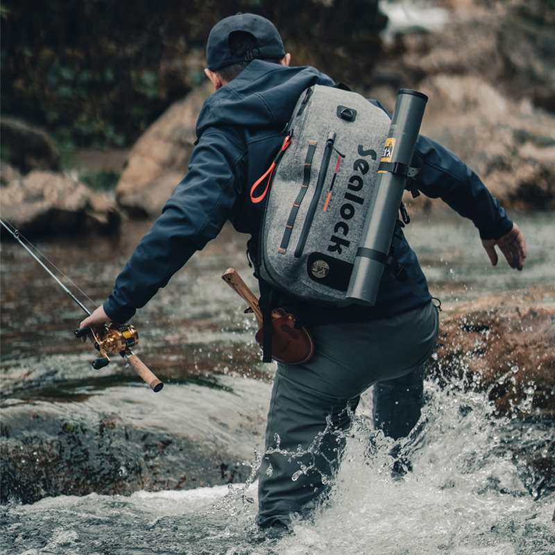 14L outdoorový lietajúci rybársky batoh